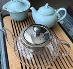 Théière en verre avec infuseur