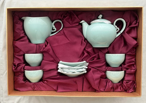 Towering Cloud Celadon Pottery Tea Set